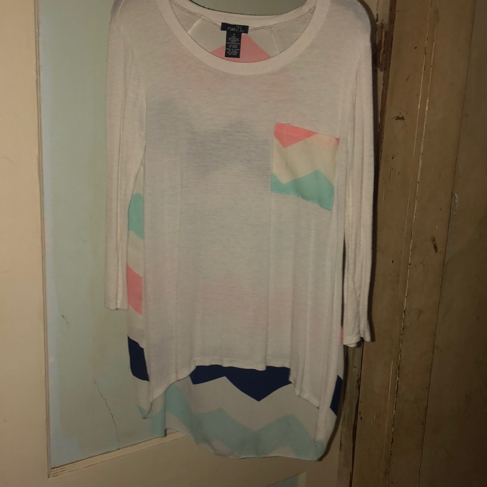 Beautiful chevron top